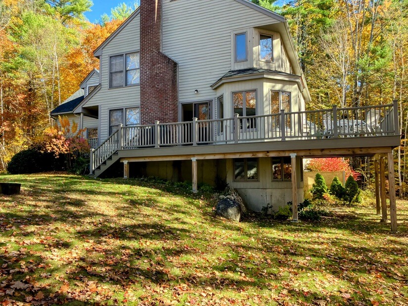 Waterfront Corporate Home Near Downtown