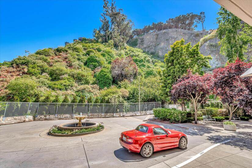 2 Bedroom 2 Bath Condo in Parc Telegraph