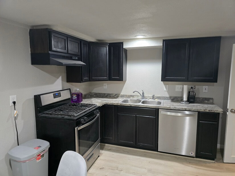 Fully Featured Kitchen!