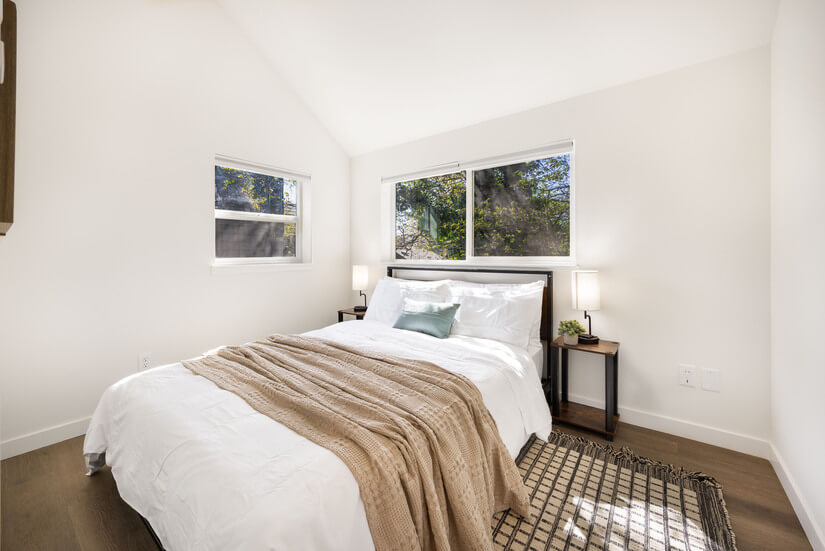 Turnkey 2BR Furnished Home Near UW