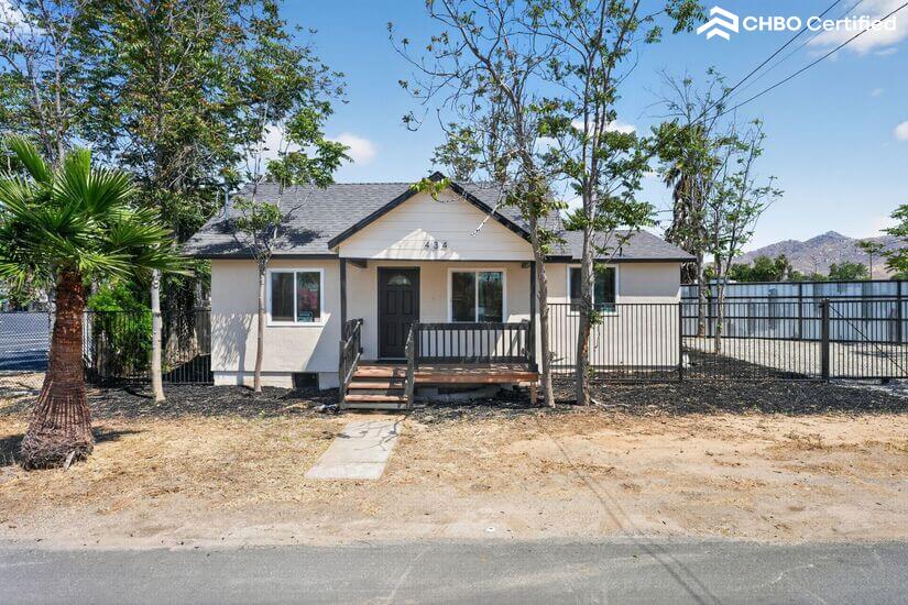 Furnished Home in Riverside, CA