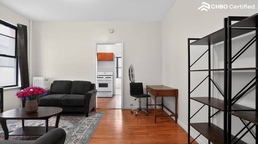 Bright & Spacious Living Area with Comfortable Seating