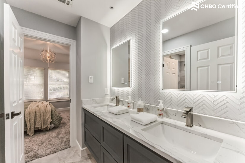 jack and jill share bathroom