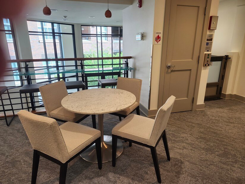 Luxury 2 BD Condo in Seattle/Ballard