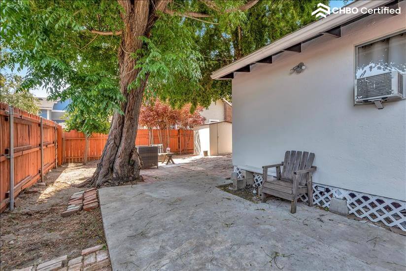 Vanellie Home - Monrovia