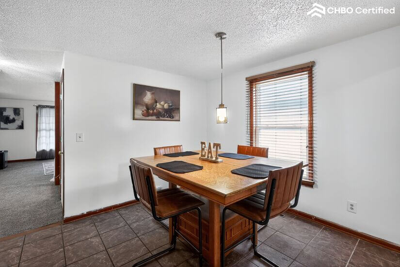 Three Bedroom Furnished in Buffalo