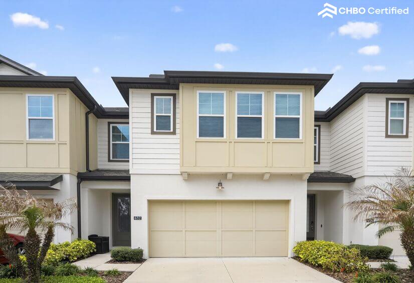 MARVELOUS 4BD 3 and Half Bath Townhouse