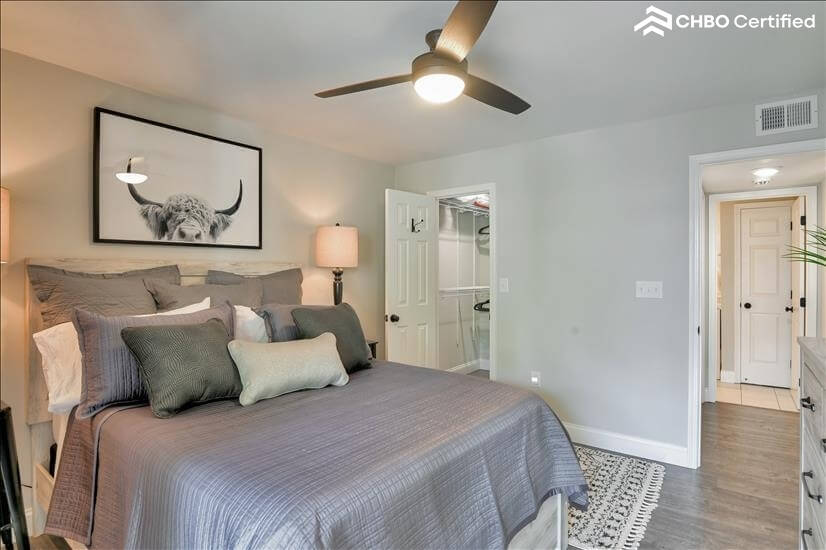 Lamps on light switch