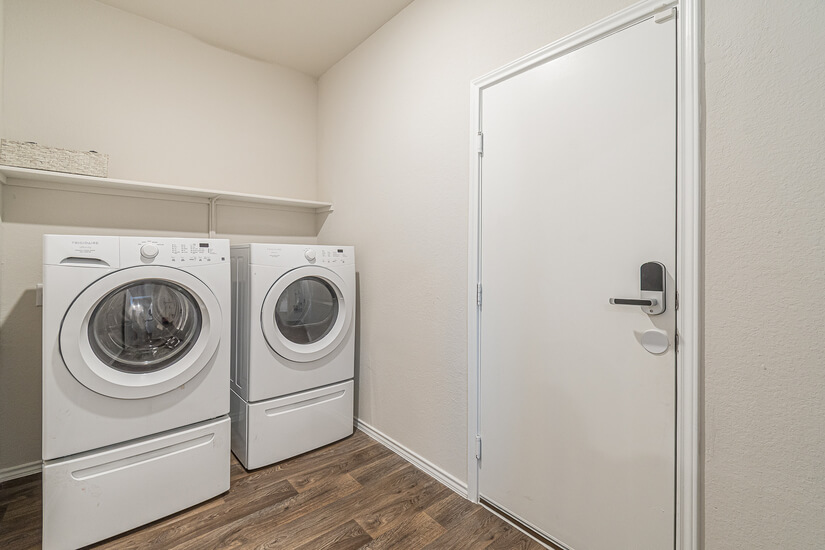 Gruene Private Oasis With Solar