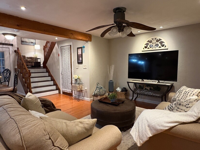 Riverfront Townhouse –   Nottingham, NH