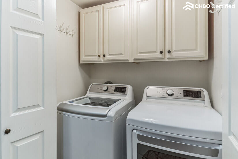 Fully Furnished Rental Home in Glendale