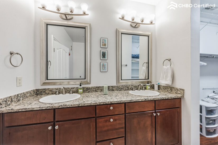 Furnished 1 bd Condo Central Denver