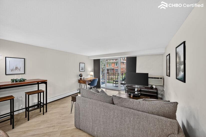 Living, dining, workspace