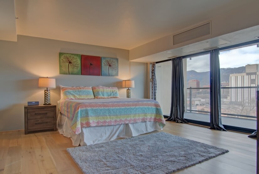 Executive 2 bedroom loft w/ garage