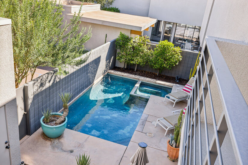 Stylish Gated TH Private Heated Pool