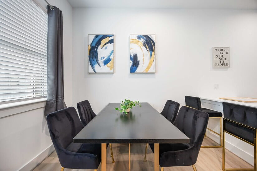 4 seater dining table