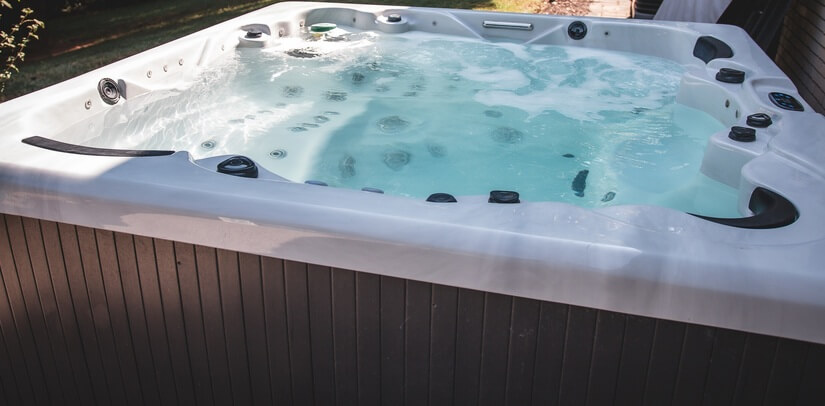 Hot tub to relax and detox