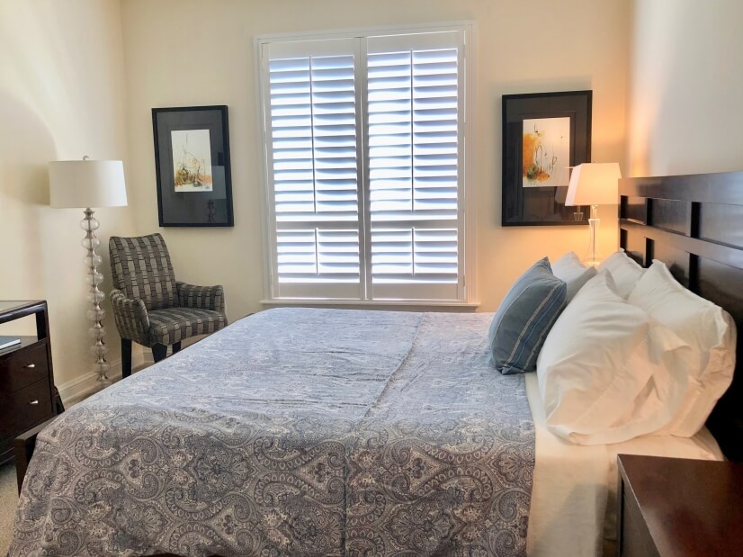 Large bedroom with King Bed