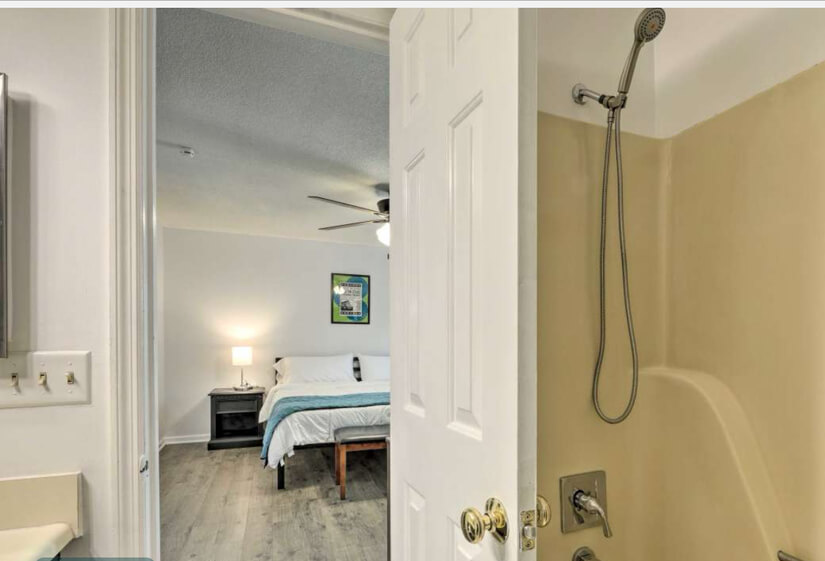 Primary Bedroom w/bath