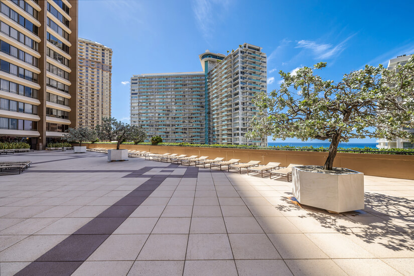 Ala Moana HighFloor  w Ocean City Views