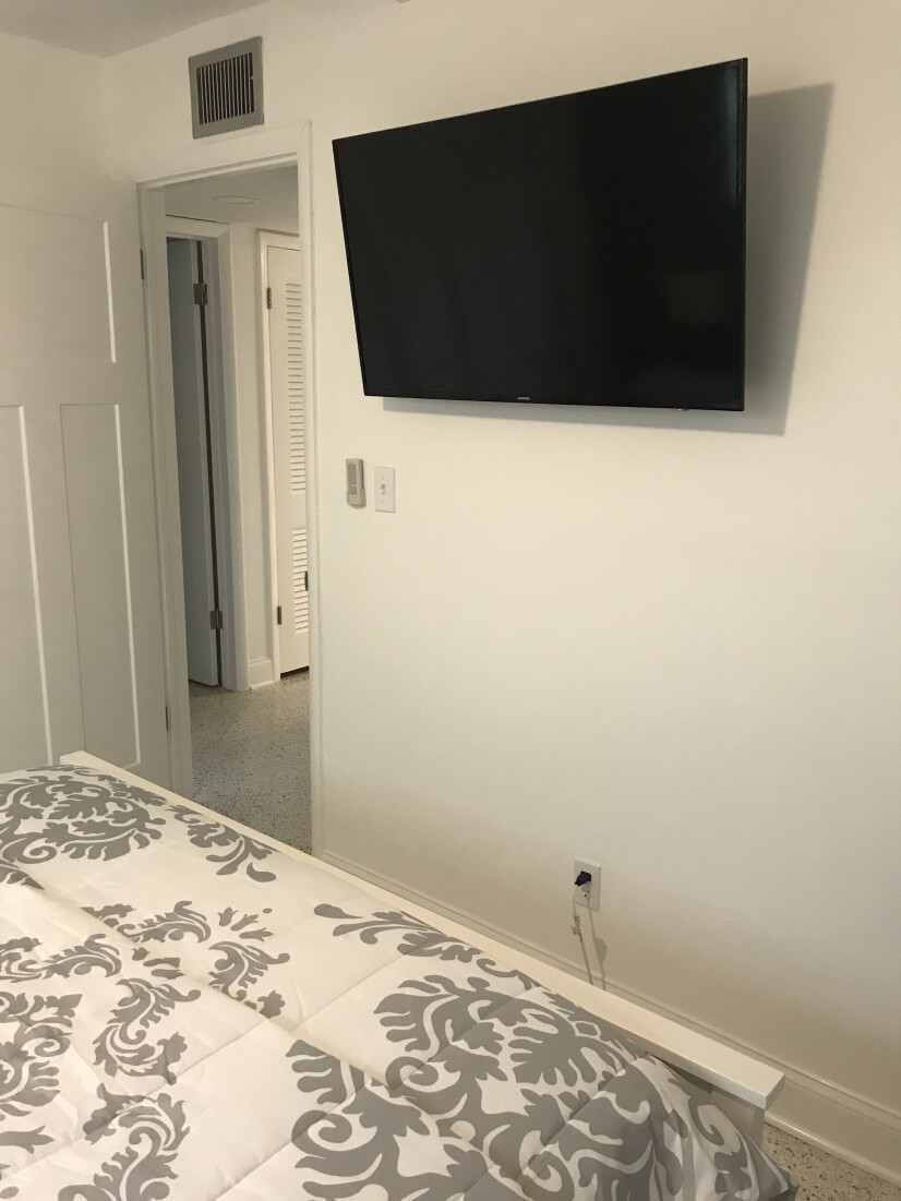 40 inch Smart TV's in both bedrooms