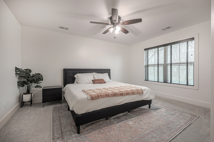 Furnished 2yr old Home in Prime Location