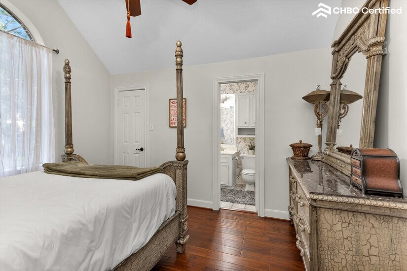 Executive Rental Home with Pool 