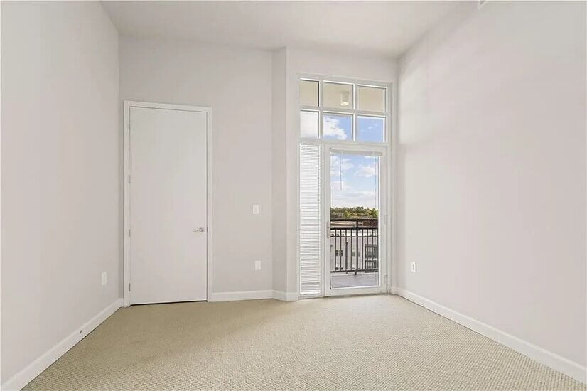 711 Cosmopolitan Dr NE 813