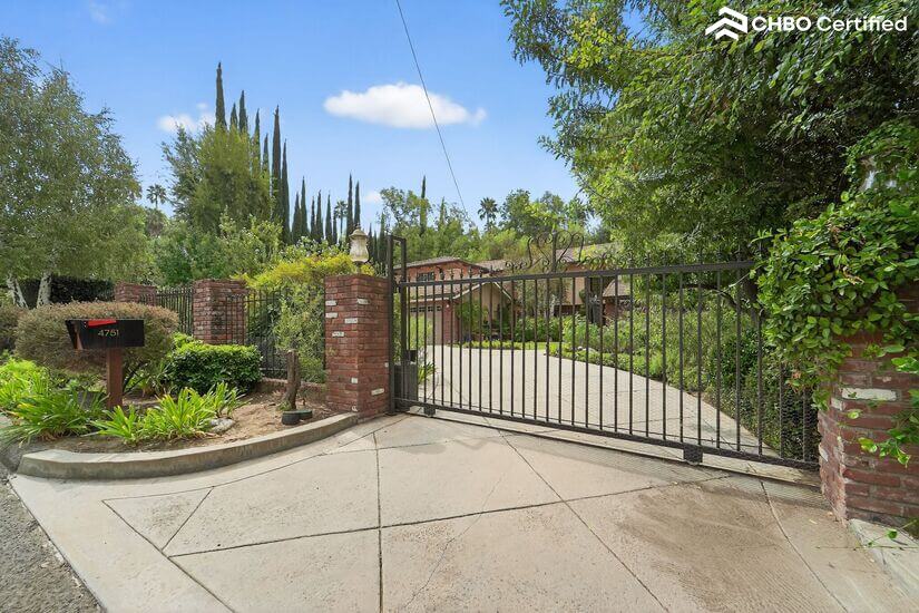 Front gate and Driveway