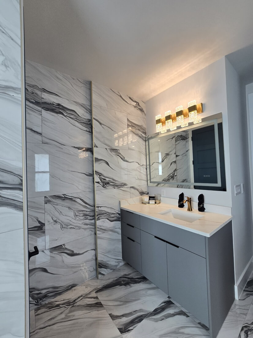 Master Bathroom (His)