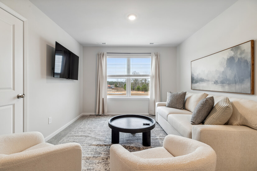 Flex room with queen sleeper sofa