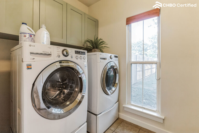 Laundry of primary suite