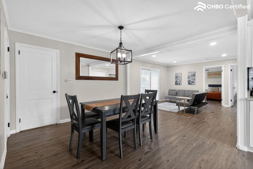 Renovated Quiet Safe Near Everything 