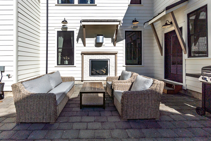 Shoreline Property 5br