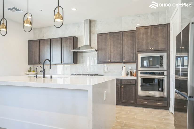 New 4BR Luxury Home with Amenities