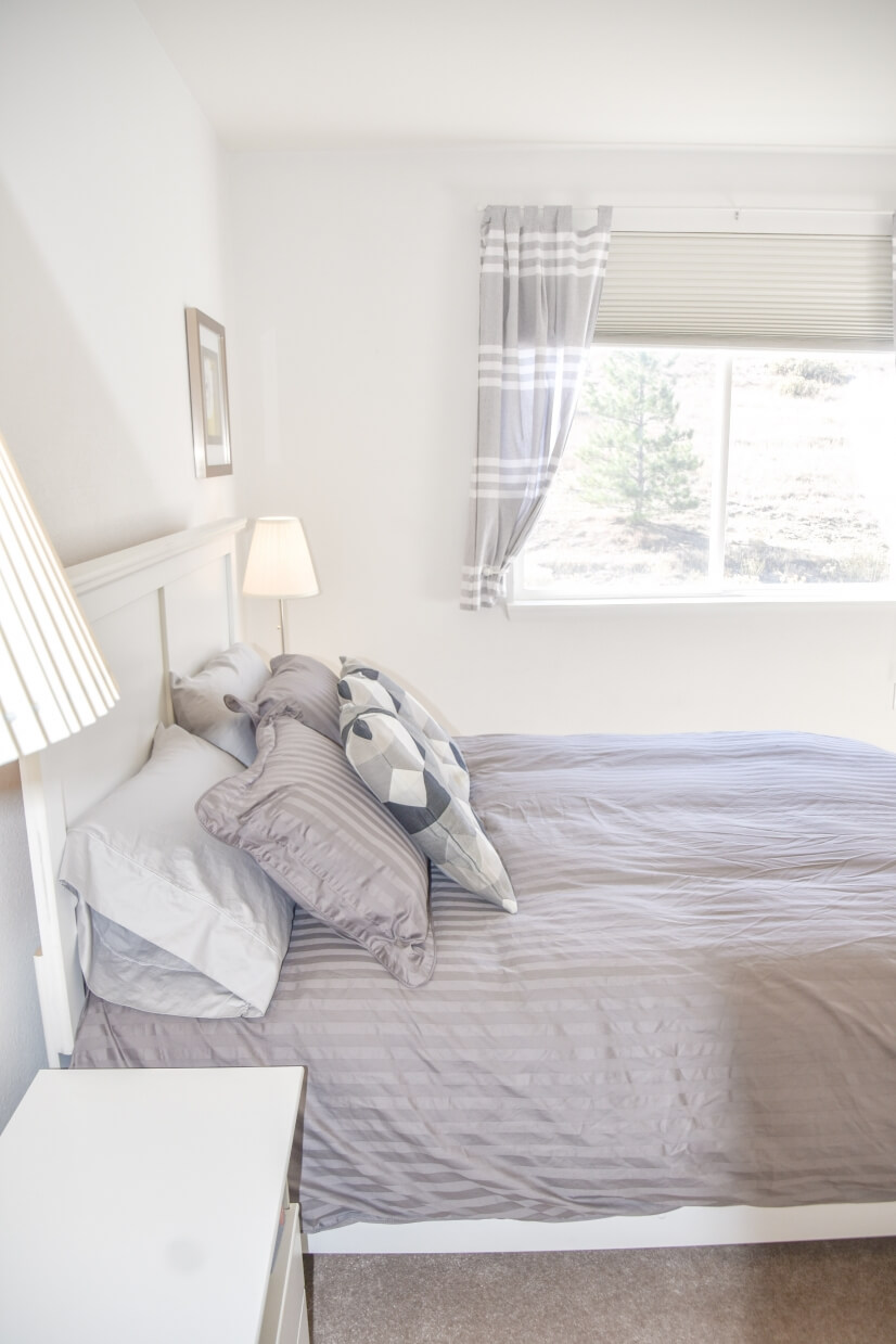 Furnished Pet Friendly Home Near Golden