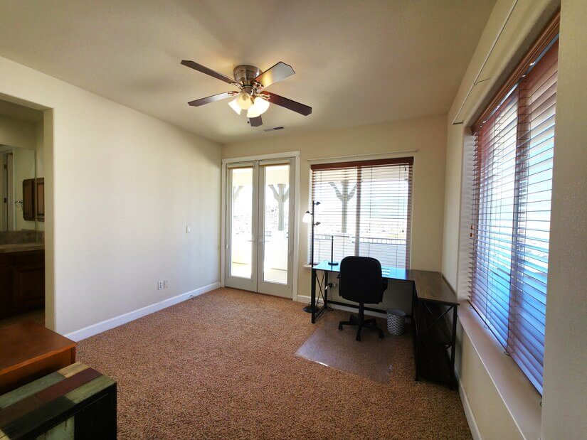 bedroom 5 w/ en suite & balcony