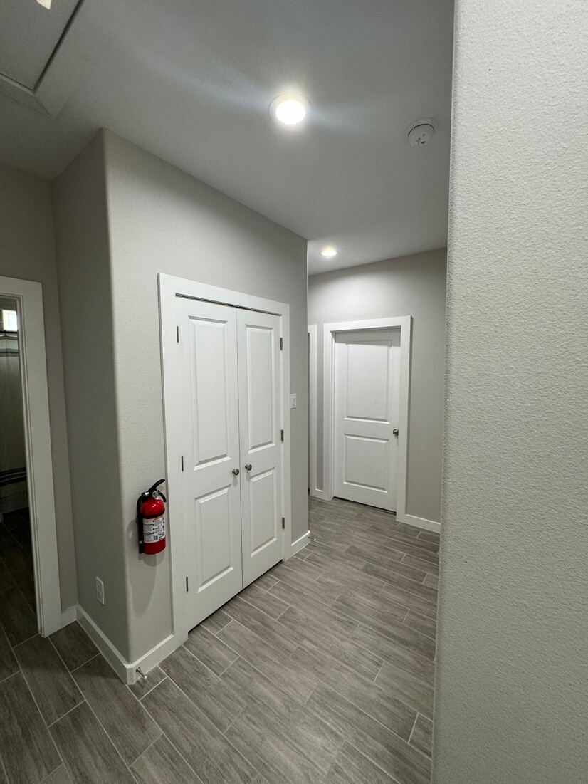 3BR Exec Home Near DT Wax WiFi Garage