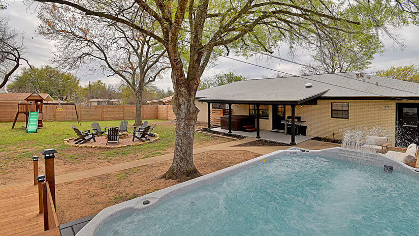 Furnished House at Fredericksburg TX