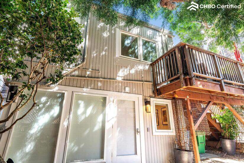 Single Family Home in North Beach