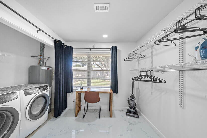 Laundry/closet
