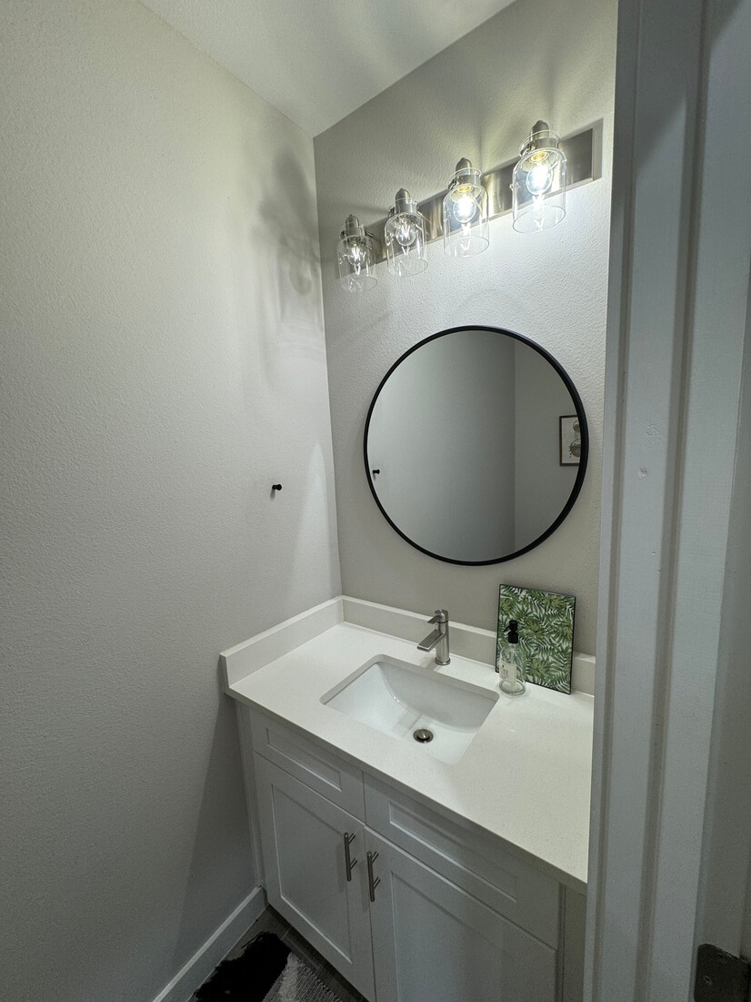 3BR Exec Home Near DT Wax WiFi Garage