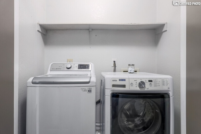 2nd Floor Laundry Room
2 Washing Machines
Dryers in Garage