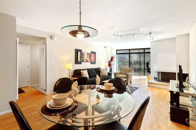 1 Bedroom/1Bath   Den in Downtown Denver