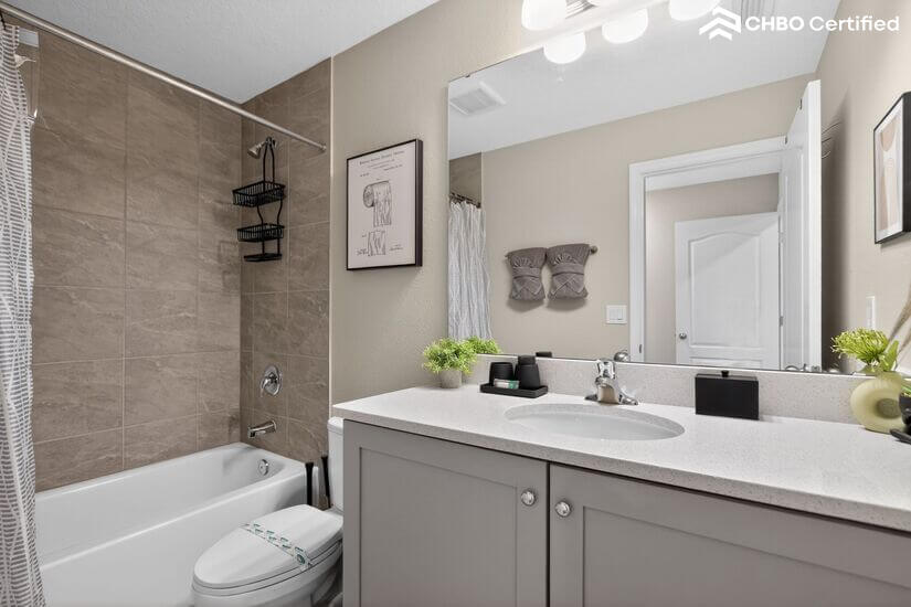MARVELOUS 4BD 3 and Half Bath Townhouse