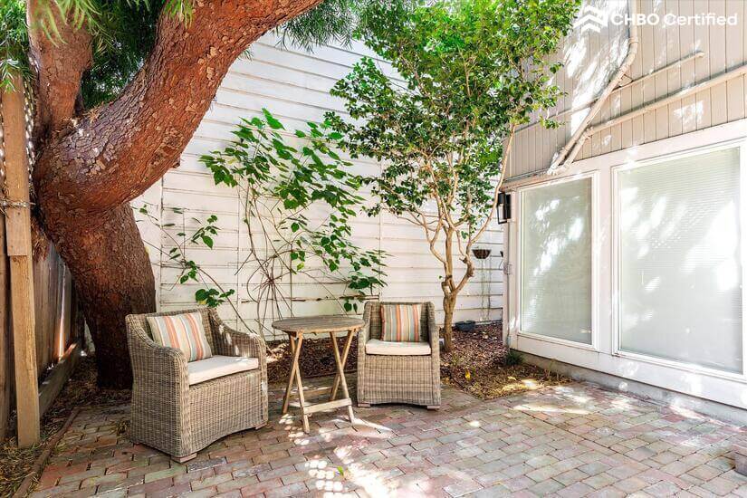 Single Family Home in North Beach