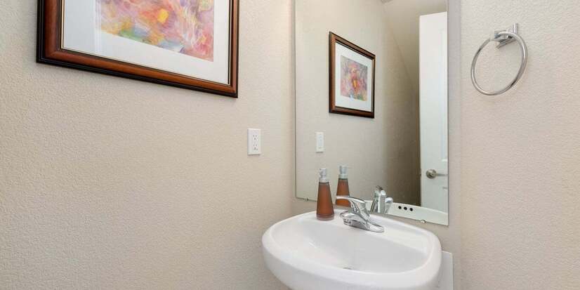 2 Bedroom Townhouse Willow Street Lofts