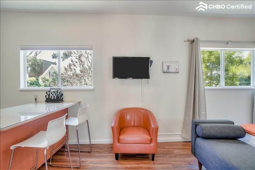 San Francisco Furnished Bungalow