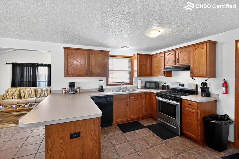 Three Bedroom Furnished in Buffalo