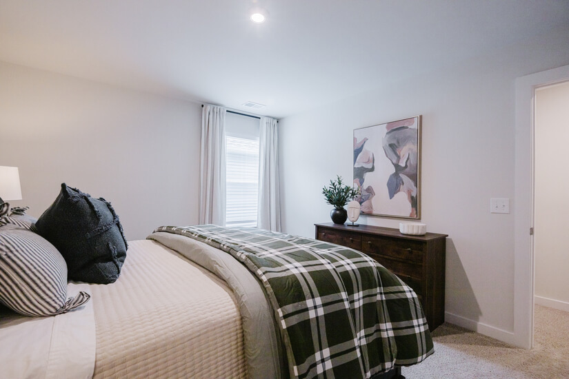 2nd floor queen bedroom with entertainment